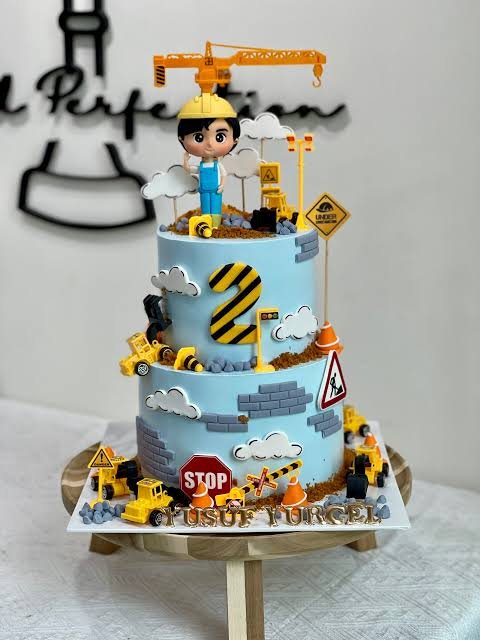 Tiered Cake Construction Workshop